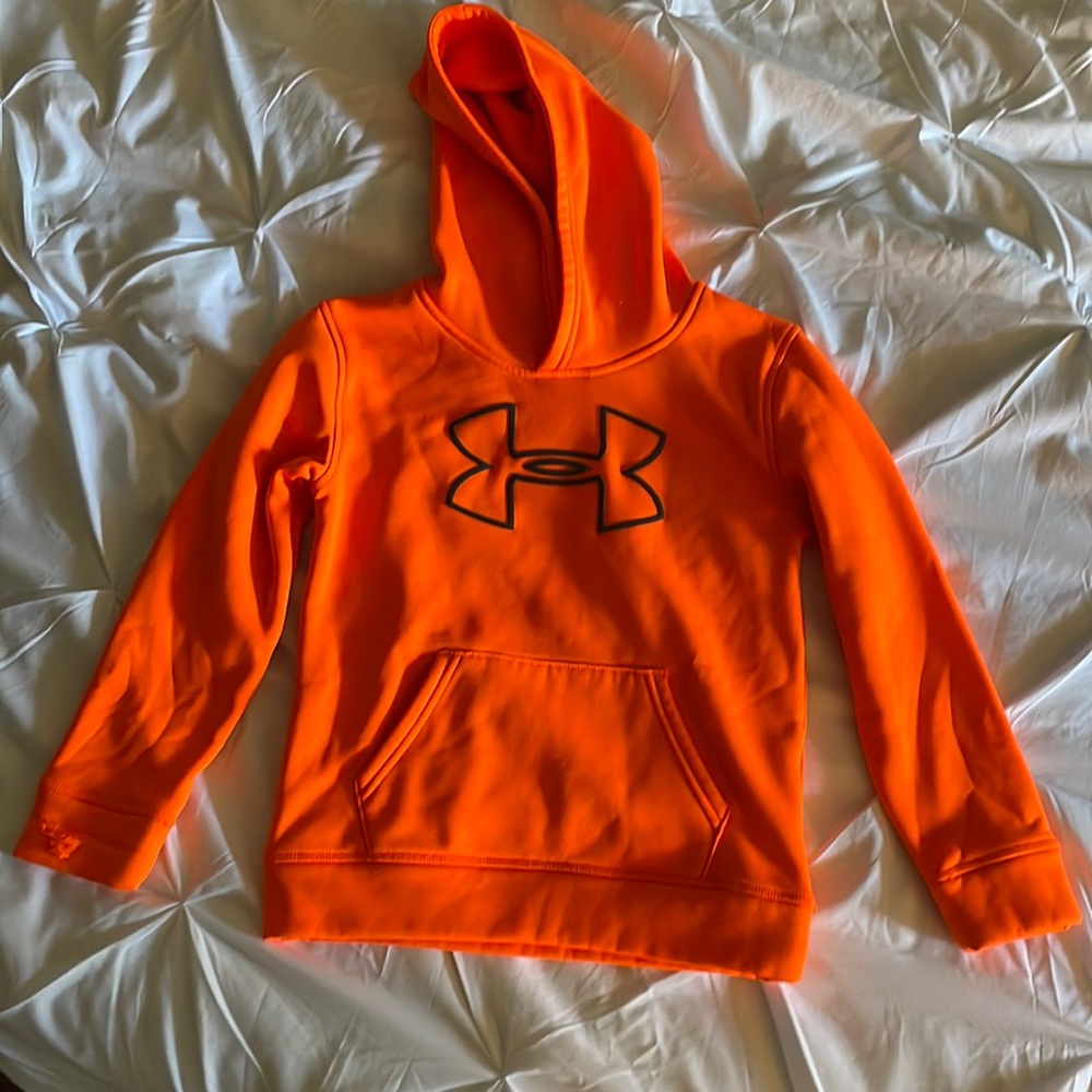 UA sweatshirt hoodie